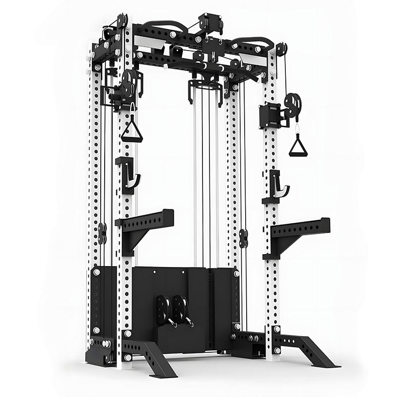 Traenálaí Feidhme le Lat Pulldown agus Cábla Crossover